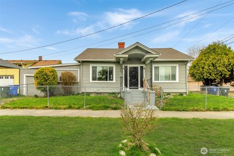 515 S 37th St, Tacoma, WA 98418 - MLS#: 2347411