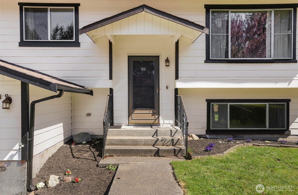 Photo of 4416 Langley Place NE, Lacey, WA 98516 (MLS # 2514464)