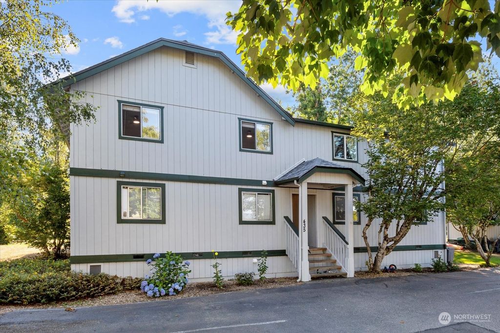 Photo of 435 Main Avenue S #35, North Bend, WA 98045 (MLS # 2272785)