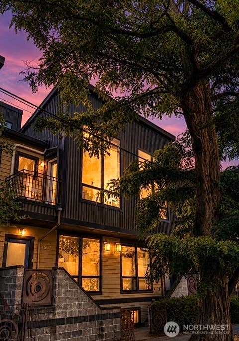 Photo of 4917 39th Avenue S, Seattle, WA 98118 (MLS # 2551191)