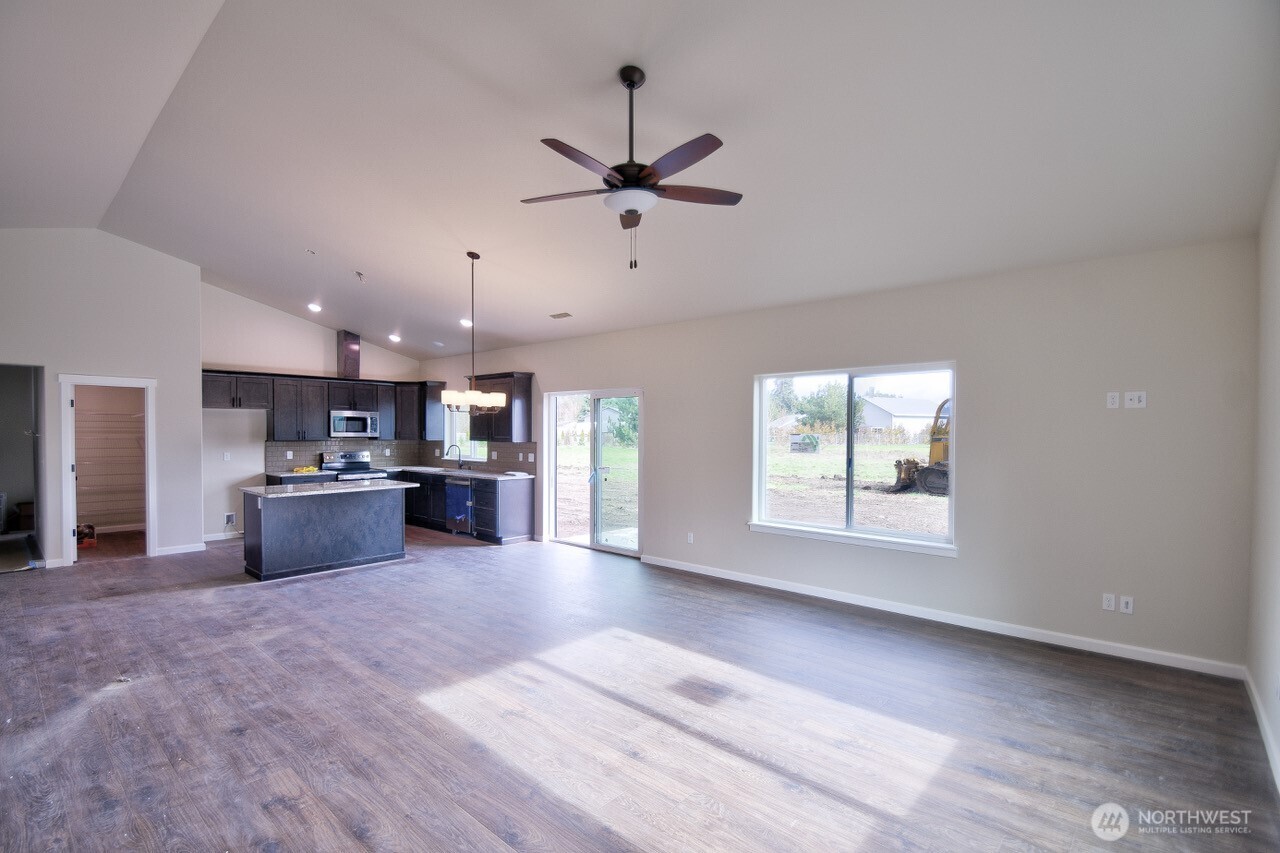 102 Sycamore Lane