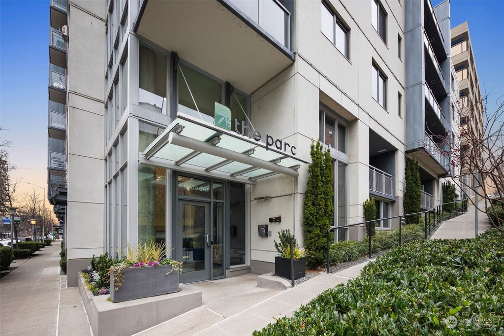 Photo of 76 Cedar Street #1208, Seattle, WA 98121 (MLS # 2320647)