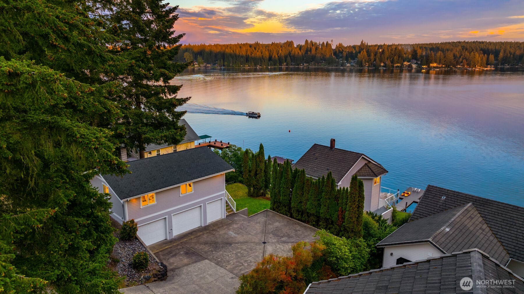 2210 E Mason Lake Drive W