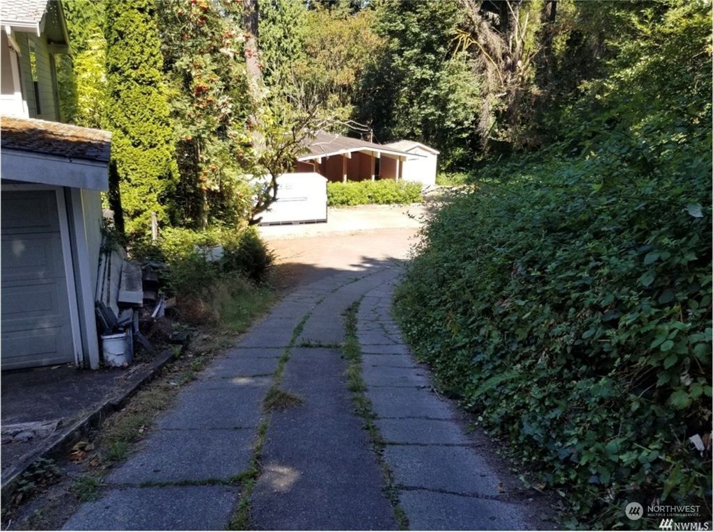 Photo of 14462 18th Avenue SW, Burien, WA 98166 (MLS # 2138318)