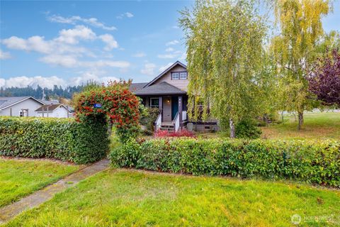 Photo of 401 NE 9th Street, Coupeville, WA 98239 (MLS # 2441432)