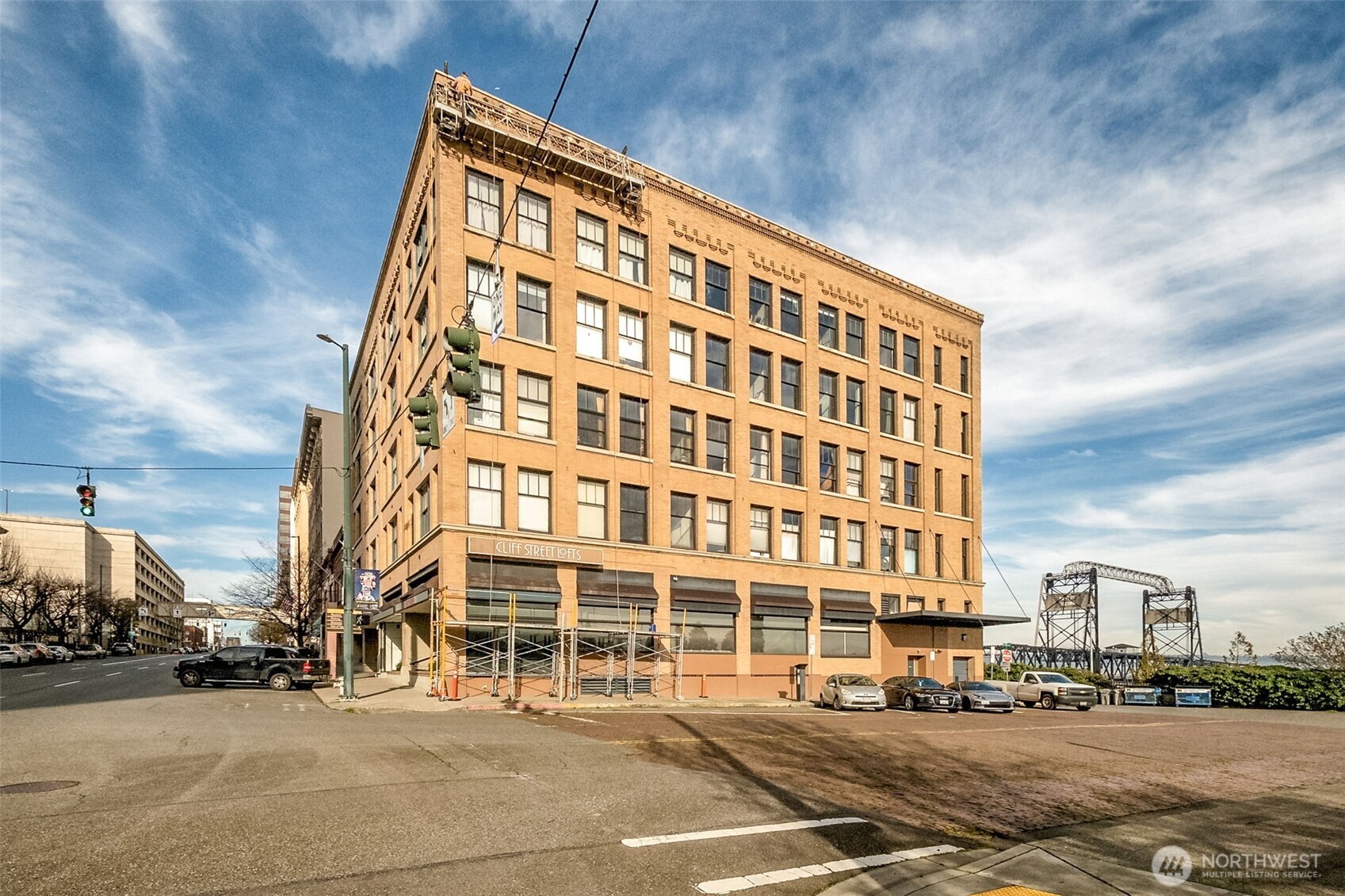 1120 Cliff Avenue 501