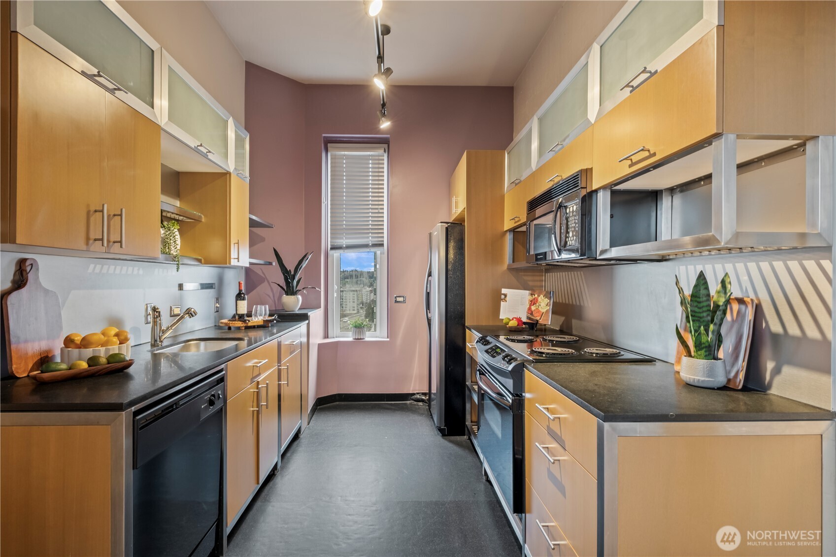 1120 Cliff Avenue 501