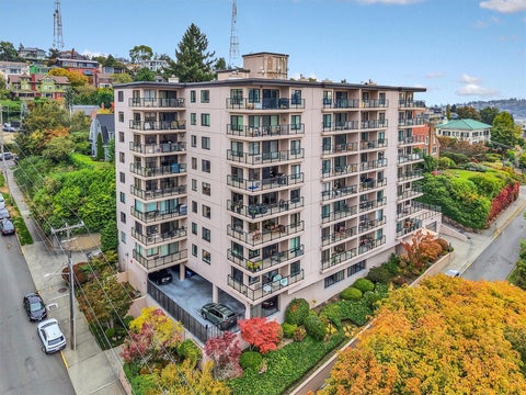 Photo of 100 Ward Street #105, Seattle, WA 98109 (MLS # 2595079)