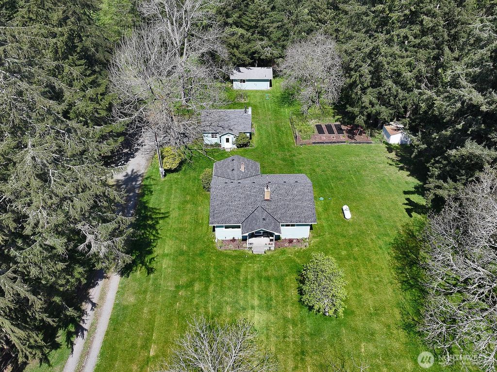 Photo of 397 Lagoon Point Road, Greenbank, WA 98253 (MLS # 2500517)