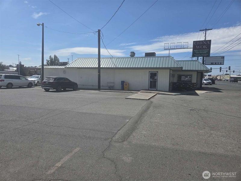 613 Yakima Valley Highway