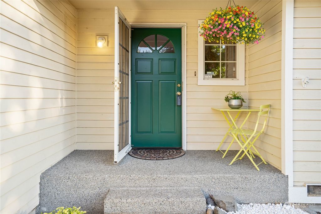 Photo of 1245 SW 355th Place, Federal Way, WA 98023 (MLS # 2142485)