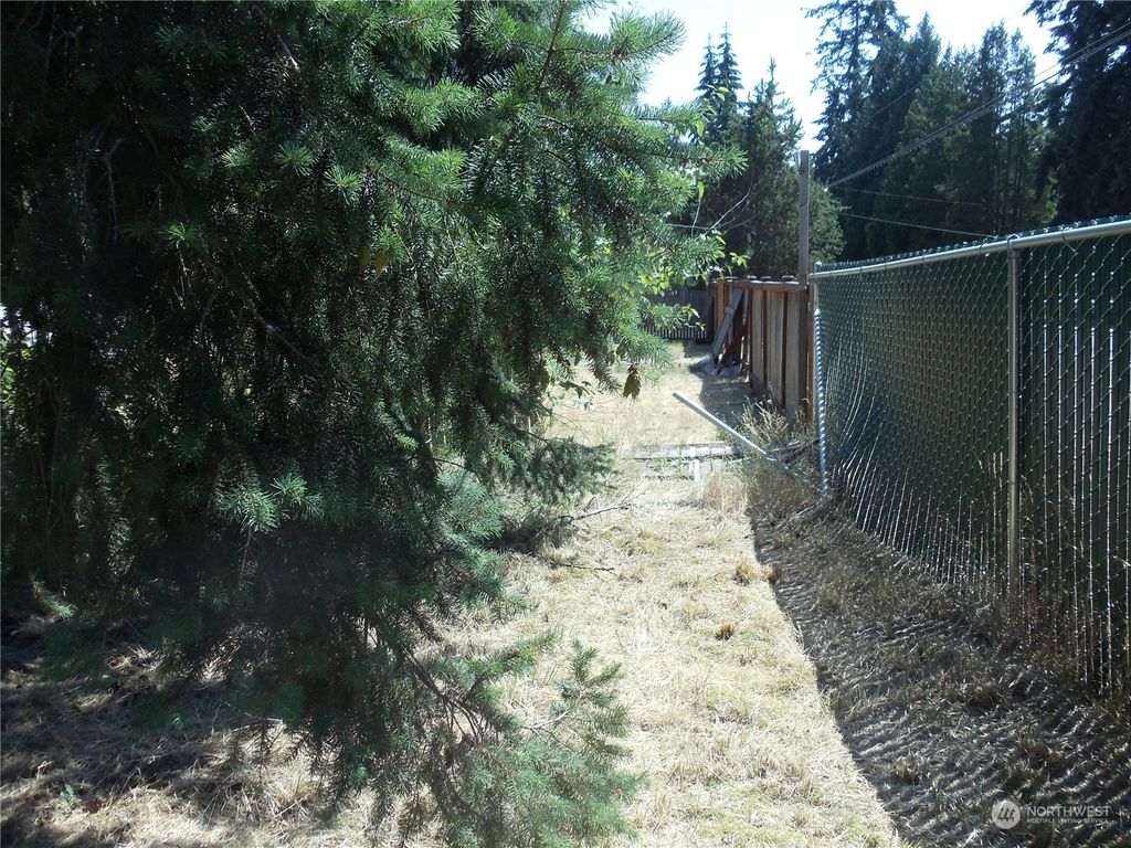 Photo of 37255 39th Avenue S, Auburn, WA 98001 (MLS # 2269545)