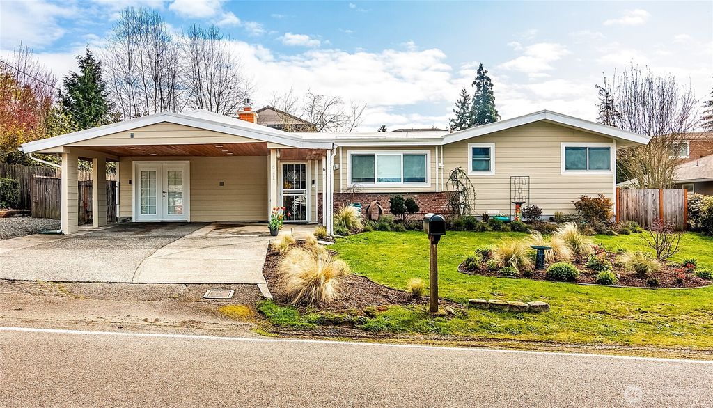 Photo of 611 SW 183rd Street, Normandy Park, WA 98166 (MLS # 2352731)