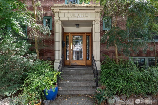 408 Bellevue Avenue E 201 #201, Seattle