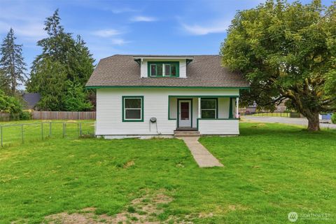 Photo of 10302 E 40th Avenue, Tacoma, WA 98446 (MLS # 2532330)
