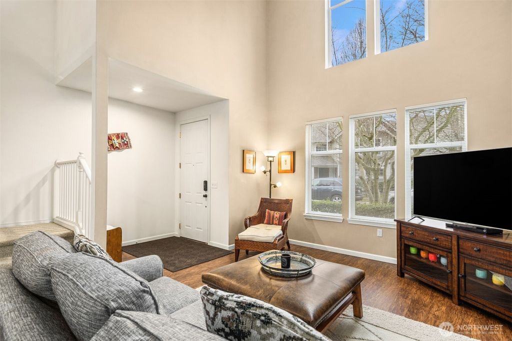 Photo of 327 226th Lane NE #157, Sammamish, WA 98074 (MLS # 2331921)