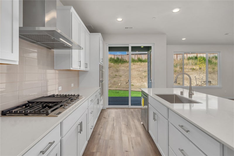 3915 Flat Top Drive