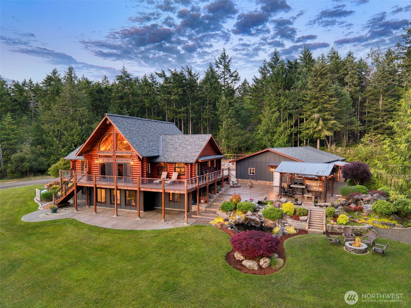 8580 Stavis Bay Road NW