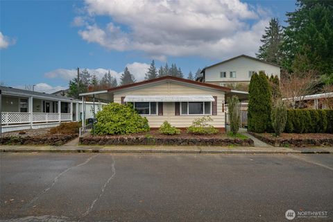 Photo of 930 Trosper Road SW #43, Tumwater, WA 98512 (MLS # 2469409)