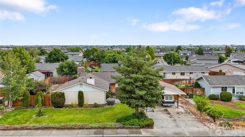 Photo of 603 N Crestview Drive, Moses Lake, WA 98837 (MLS # 2500140)