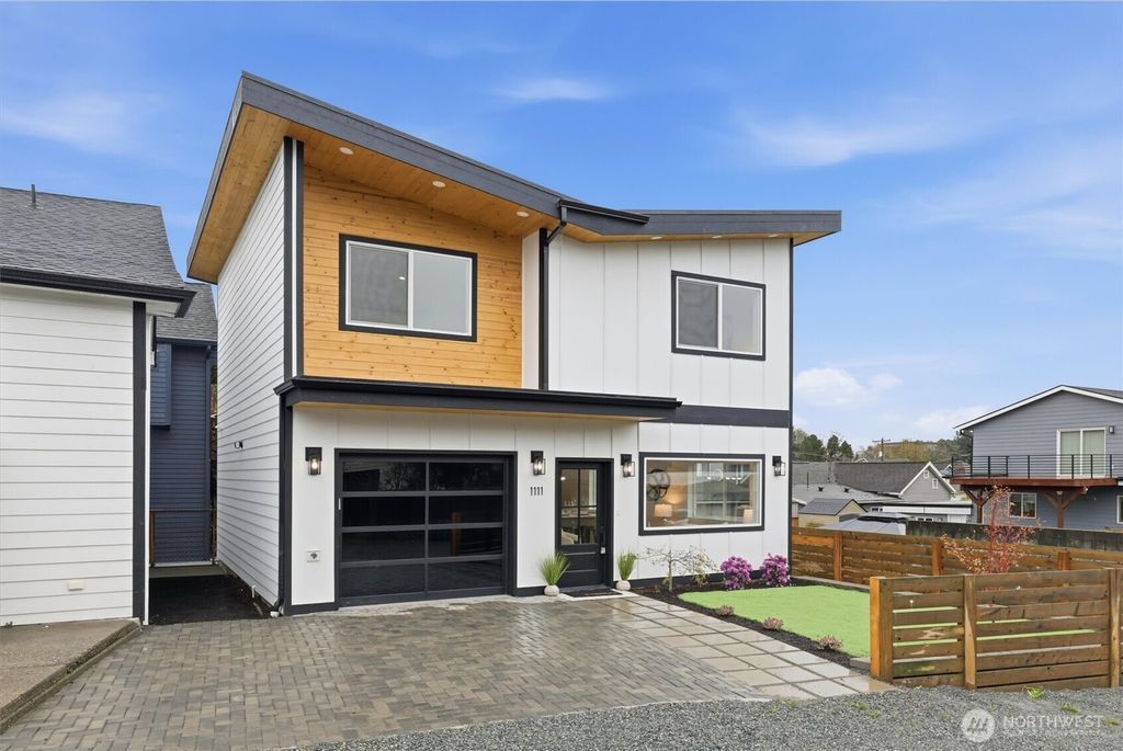 Photo of 1111 S Pearl Street, Seattle, WA 98108 (MLS # 2504159)