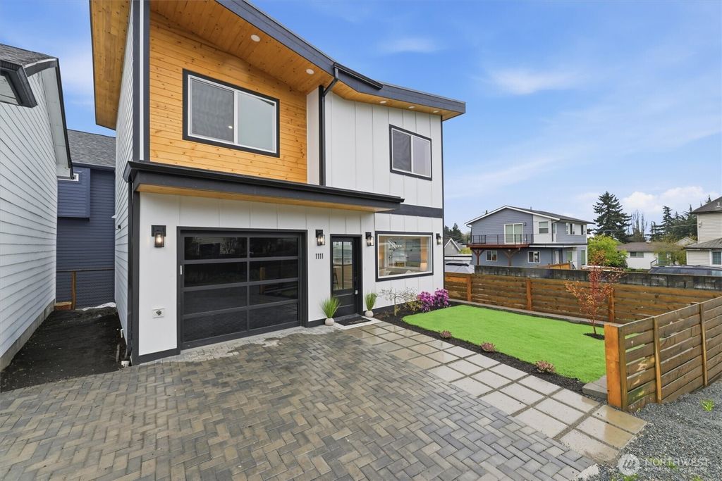 Photo of 1111 S Pearl Street, Seattle, WA 98108 (MLS # 2504159)