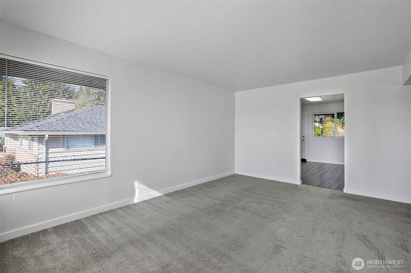 5615 Beverly Ln