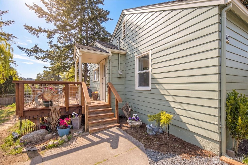 Photo of 205 Franck Street, Friday Harbor, WA 98250 (MLS # 2504990)