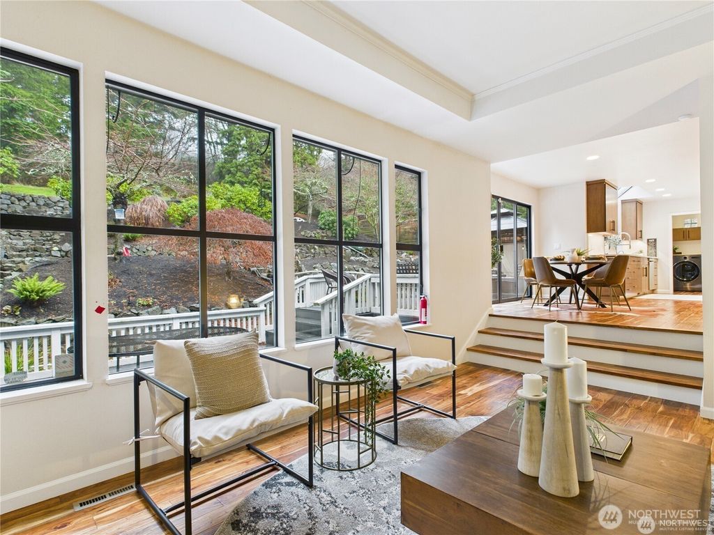 Photo of 11906 SE 78th St St, Newcastle, WA 98056 (MLS # 2476828)