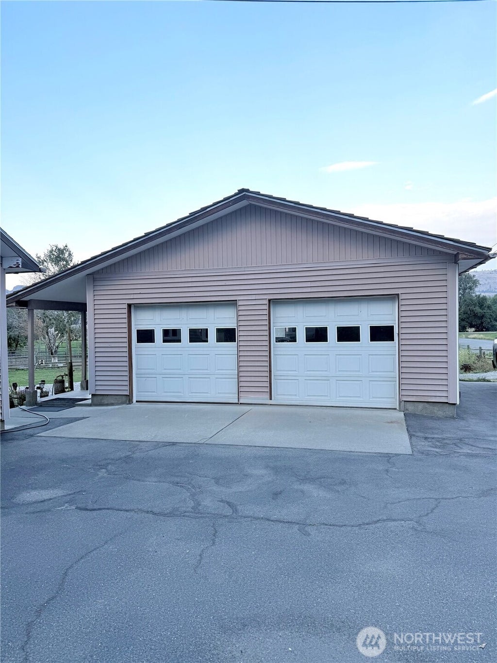 Photo of 28 Dixon Road, Omak, WA 98841 (MLS # 2575566)