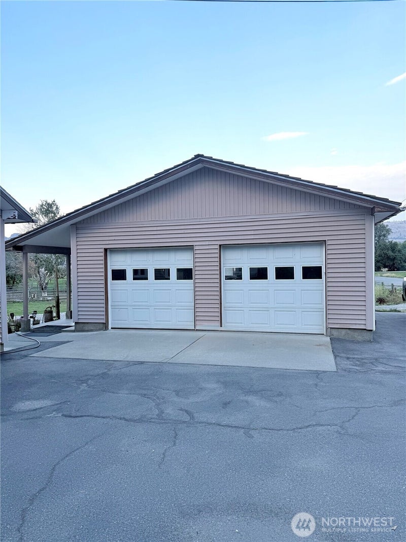 28 Dixon Road
