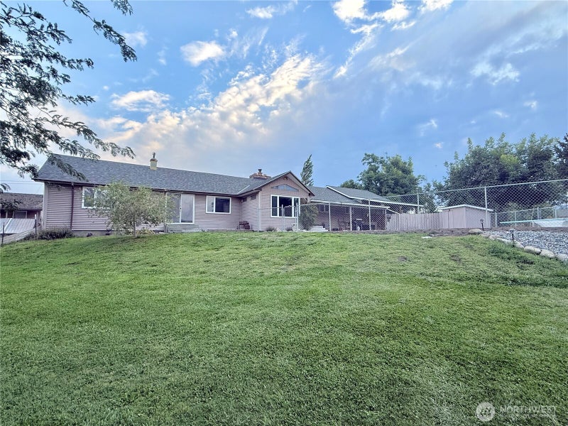 28 Dixon Road