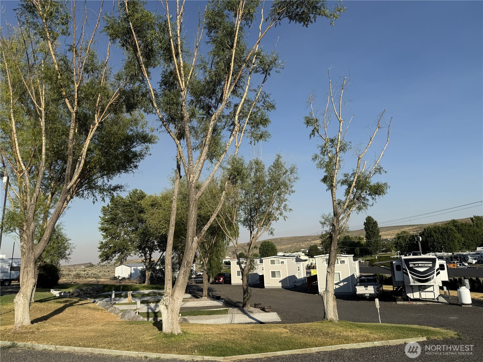 6996 Hwy 262 E