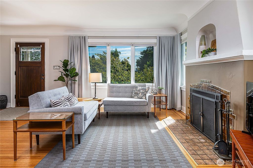 Photo of 8233 16th Avenue NE, Seattle, WA 98115 (MLS # 2419282)