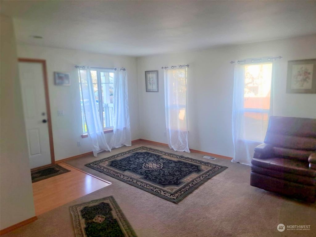 Photo of 4917 61ST Drive NE, Marysville, WA 98270 (MLS # 2315820)