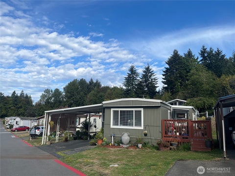 Photo of 25739 135th Avenue SE #27, Kent, WA 98042 (MLS # 2581332)