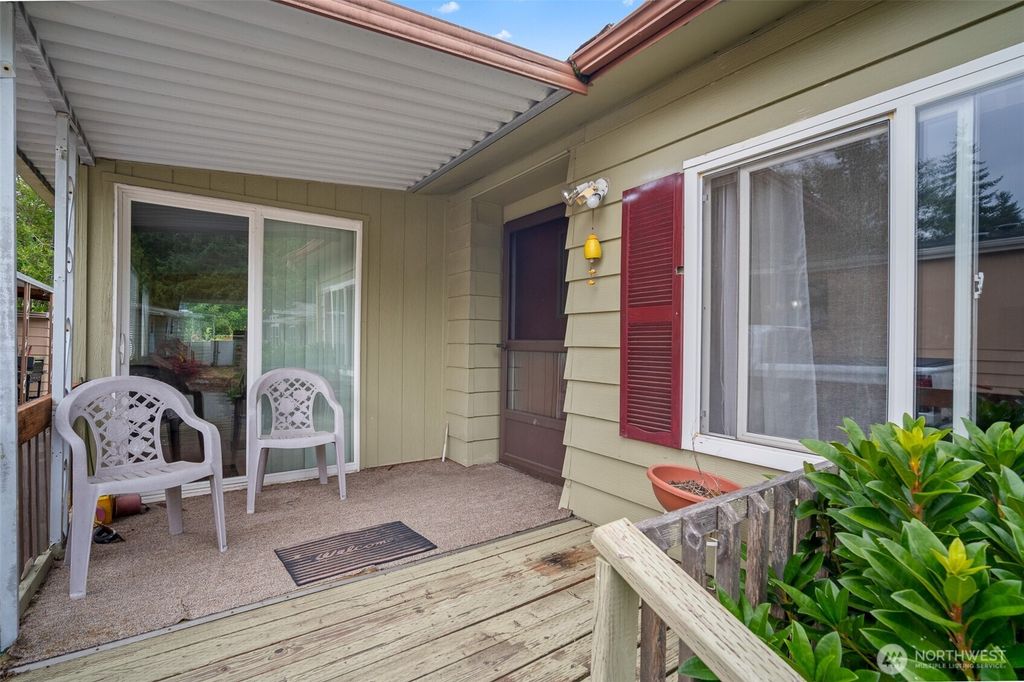 Photo of 815 124th Street SW #27, Everett, WA 98204 (MLS # 2415360)