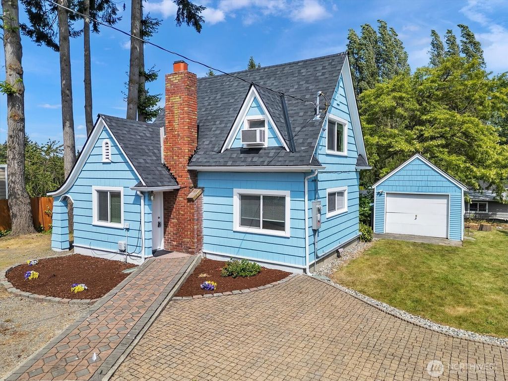 Photo of 16927 52nd Avenue W, Lynnwood, WA 98037 (MLS # 2432626)