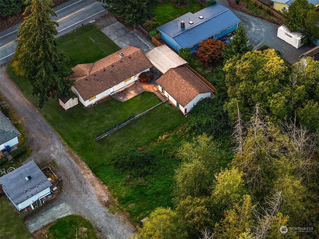 Photo of 15512 Avondale Road NE, Woodinville, WA 98077 (MLS # 2294514)