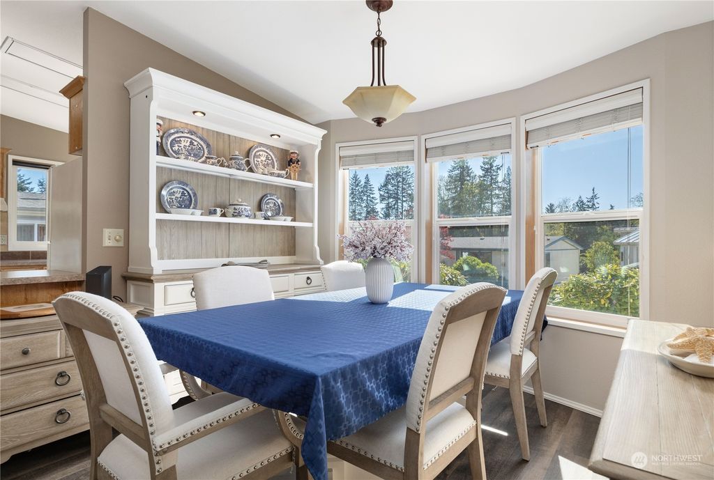 listing image 9368721531078154053