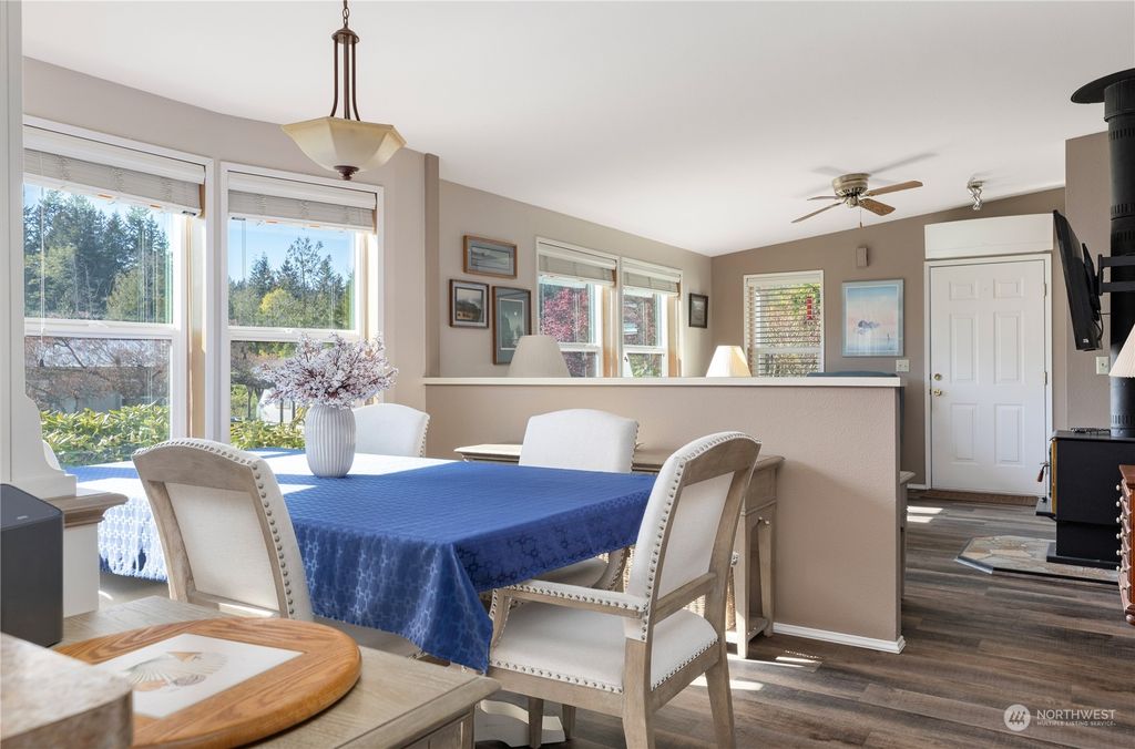 listing image 9365250618807096047