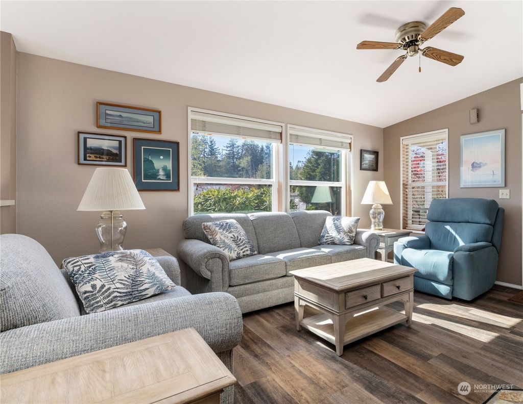 listing image 9366982561990029109