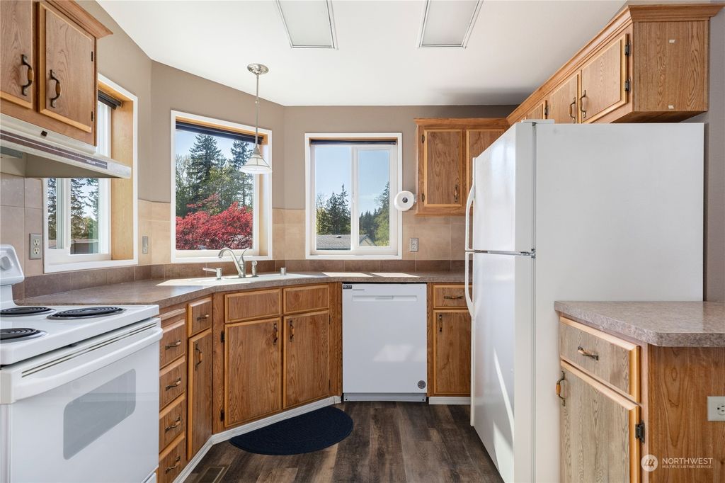 listing image 9361715248886234318