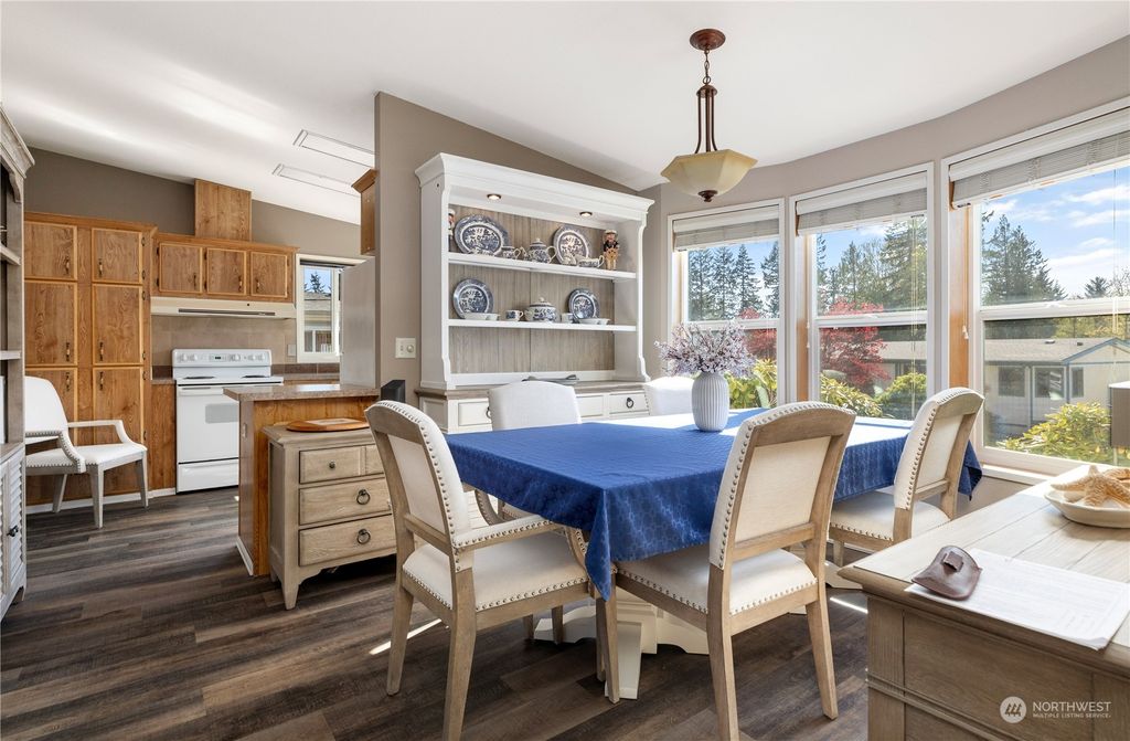 listing image 9367025741711347566