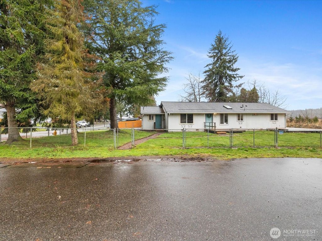 Photo of 5827 145th Street NE, Marysville, WA 98271 (MLS # 2488828)