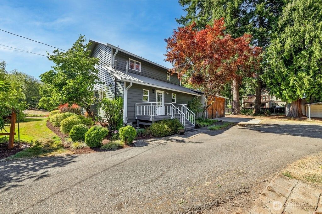 Photo of 11010 Avondale Road NE, Redmond, WA 98052 (MLS # 2414626)