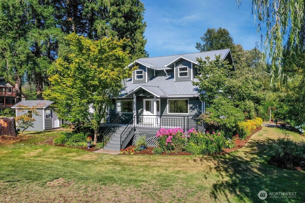 Photo of 11010 Avondale Road NE, Redmond, WA 98052 (MLS # 2414626)
