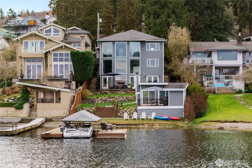 Photo of 17714 SE 40th Place, Bellevue, WA 98008 (MLS # 2561450)