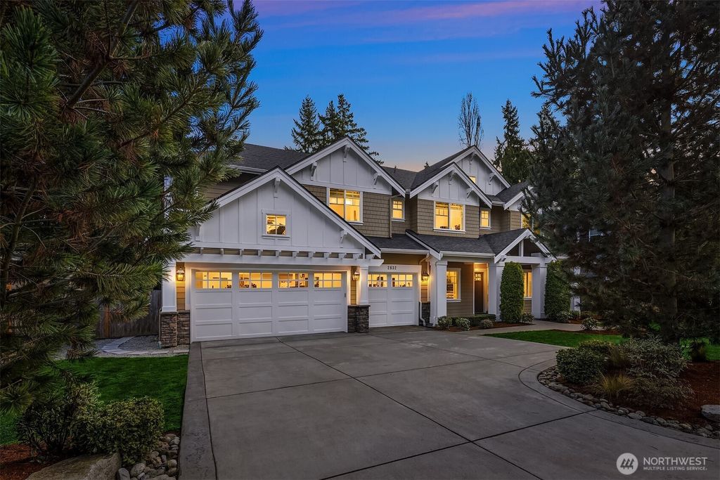 Photo of 2832 109th Avenue SE, Bellevue, WA 98004 (MLS # 2484950)