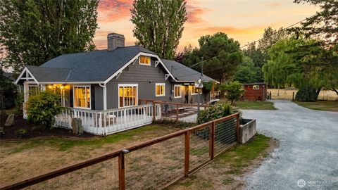 Photo of 11334 Farm to Market Road Rd, Mount Vernon, WA 98273 (MLS # 2425316)